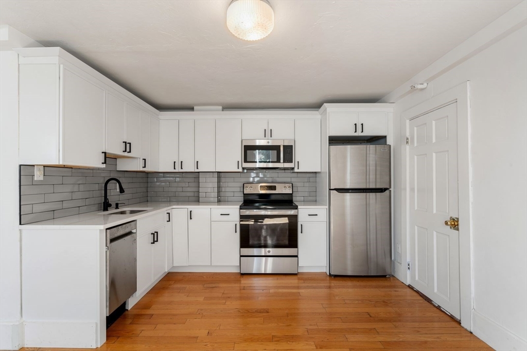 2-4 Denvir Street # 3