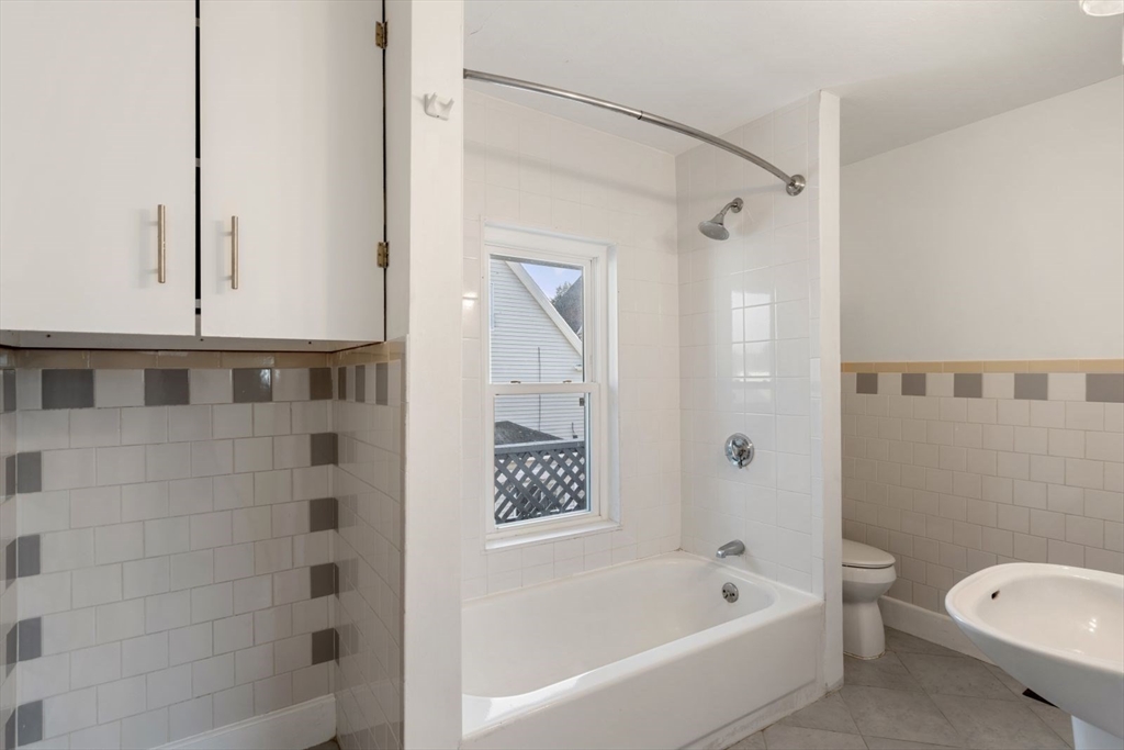 2-4 Denvir Street # 3