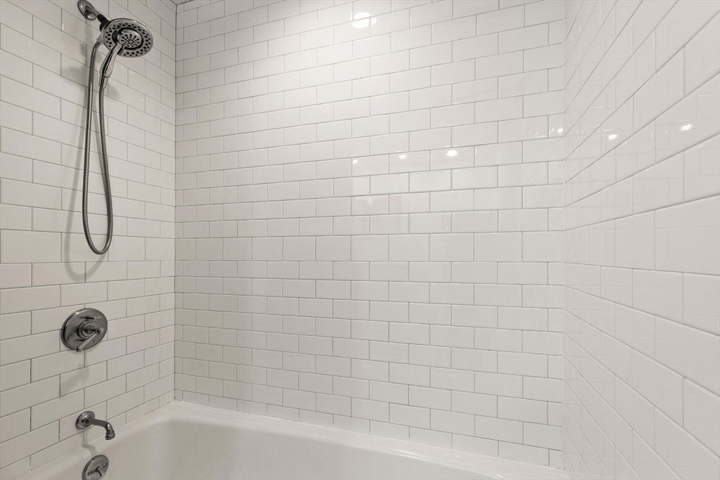 9 W Broadway # 309