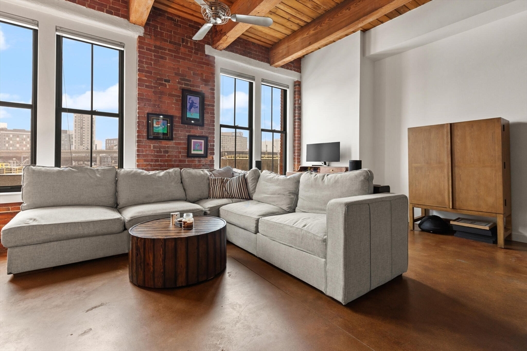 9 W Broadway # 309