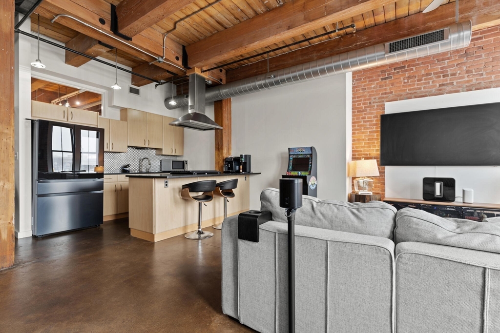 9 W Broadway # 309