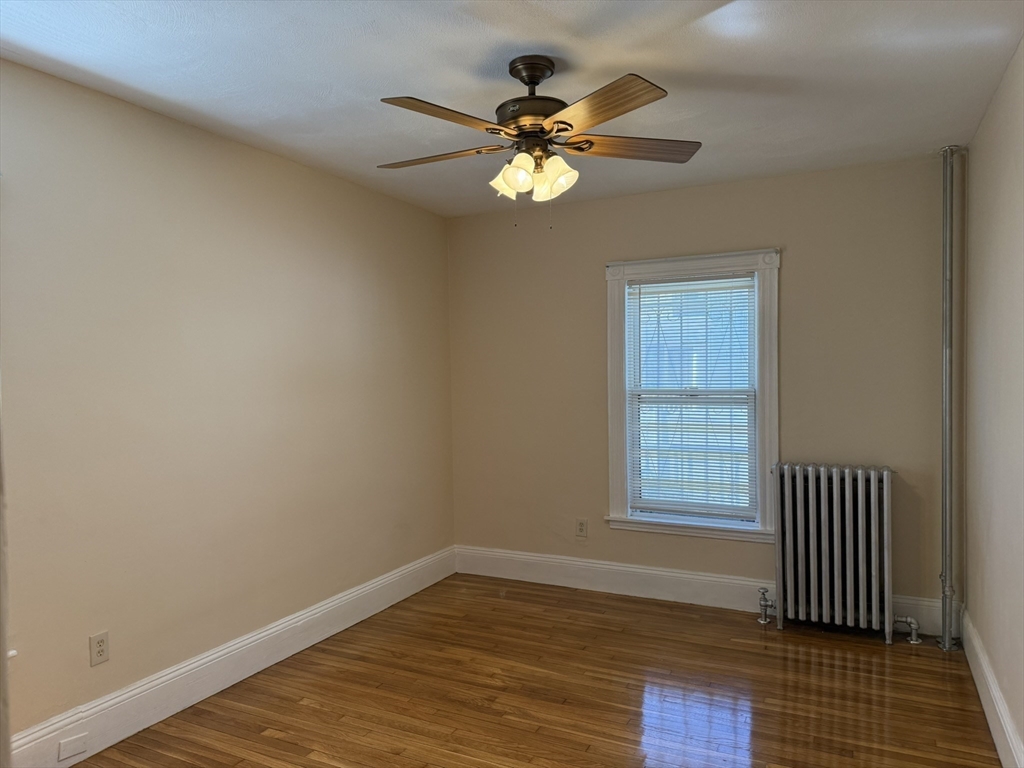 4 Dever Street # 1