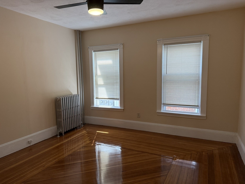 4 Dever Street # 1