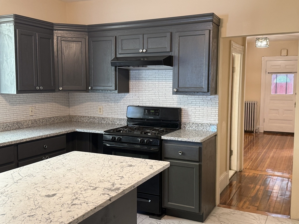 4 Dever Street # 1
