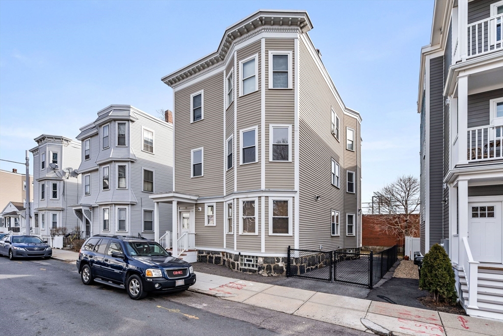 93 Sydney Street # 3