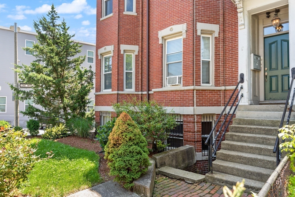 17 Savin Hill Avenue # 3