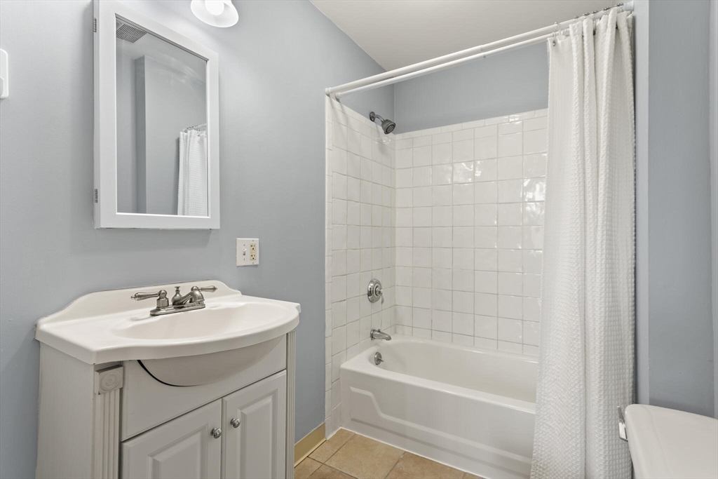 17 Savin Hill Avenue # 3