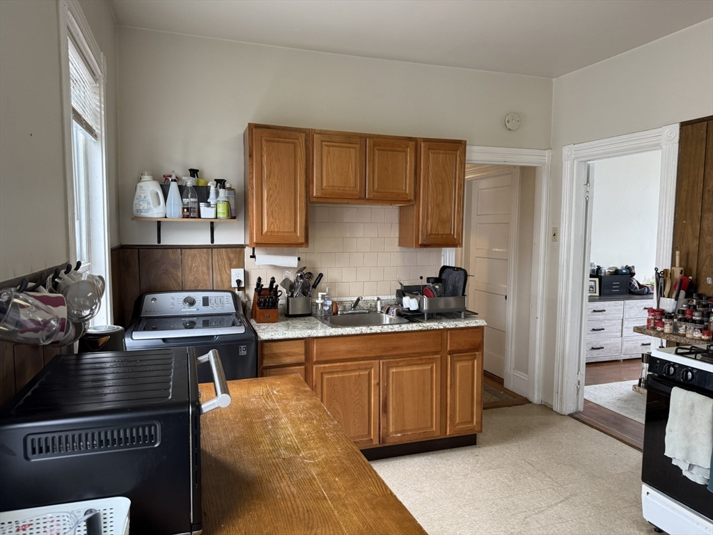 261 E Cottage Street # 3