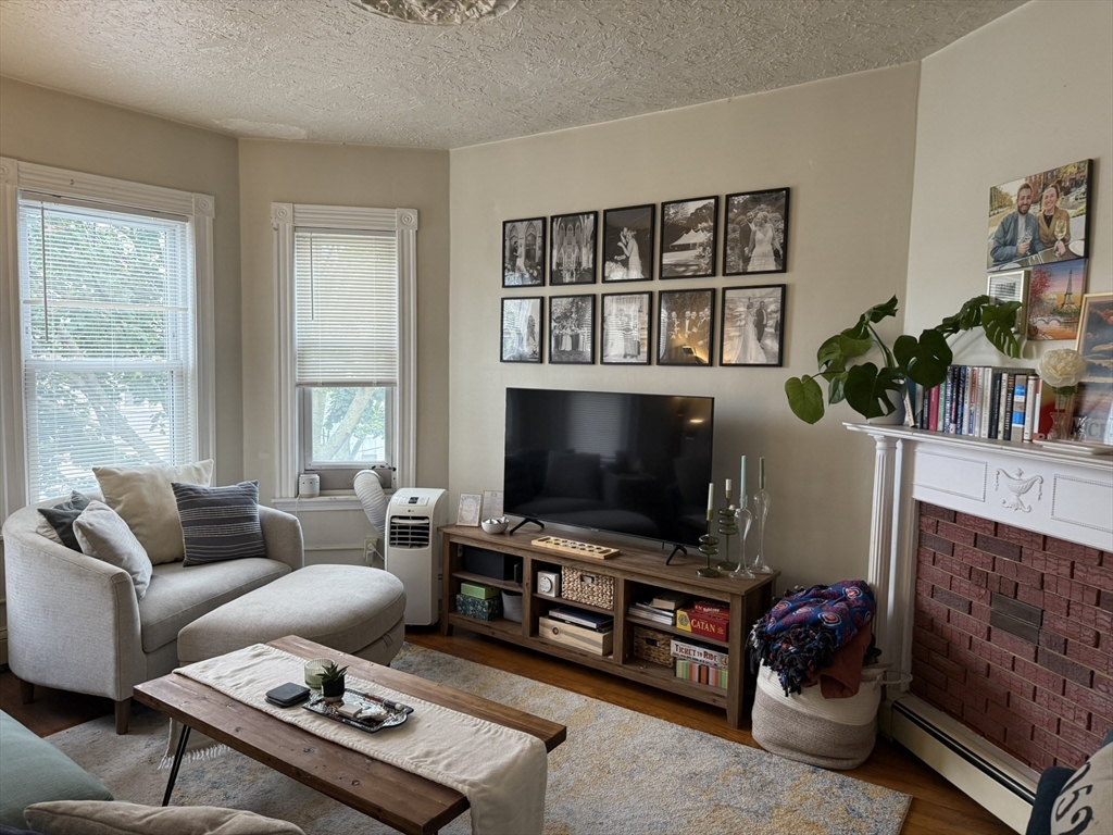 261 E Cottage Street # 3