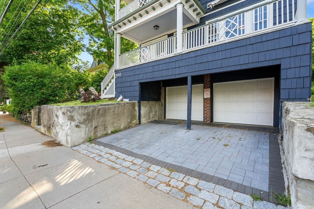 1045 Adams Street # 1