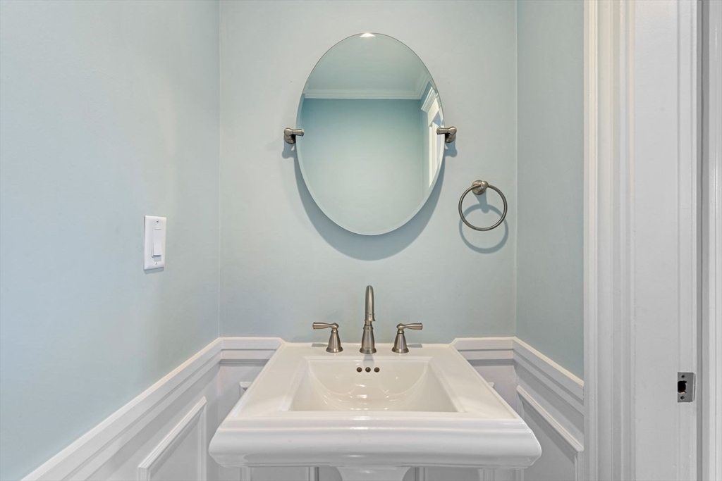 1045 Adams Street # 1