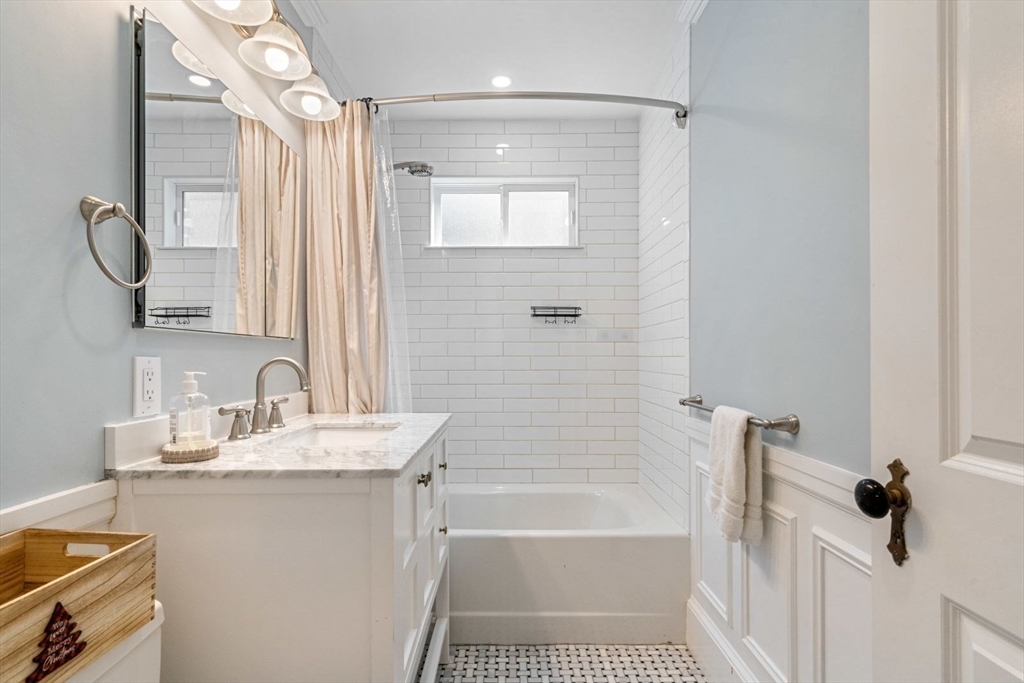 1045 Adams Street # 1