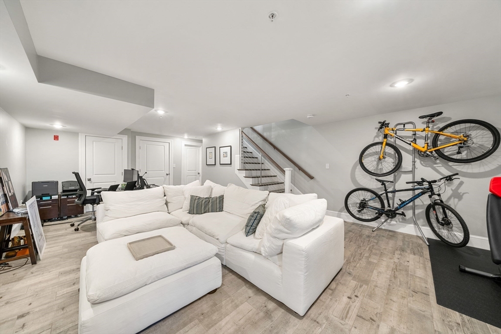 55 Hutchings Street # 4
