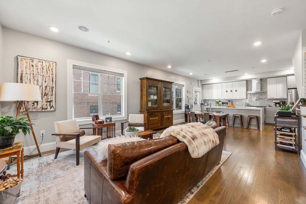 55 Hutchings Street # 4