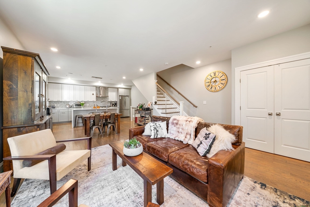 55 Hutchings Street # 4