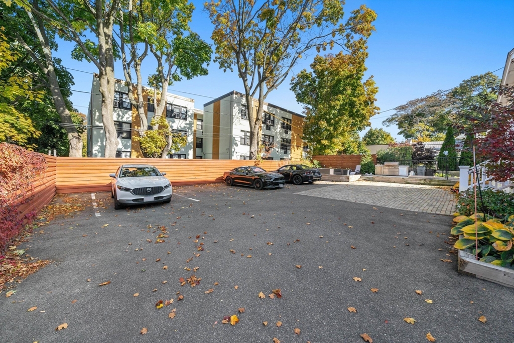 55 Hutchings Street # 4