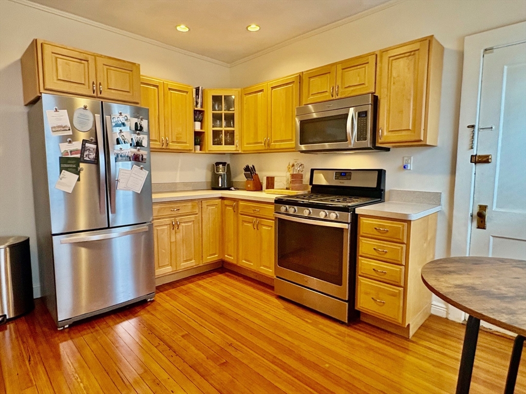 69 Beaumont Street # 3