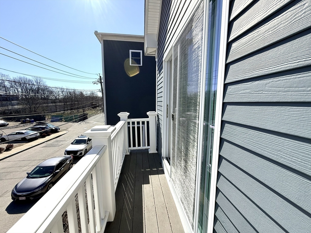 4 Woodworth Street # 2