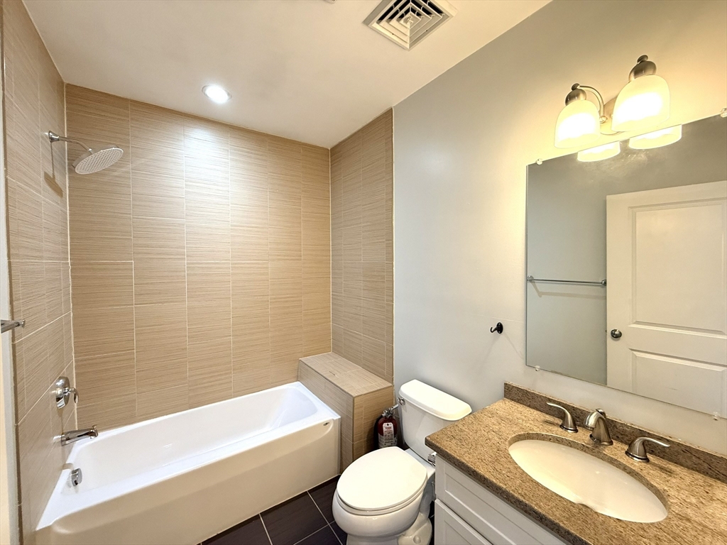 4 Woodworth Street # 2