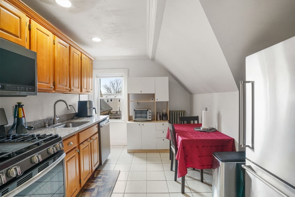 193 Hamilton Street # 3