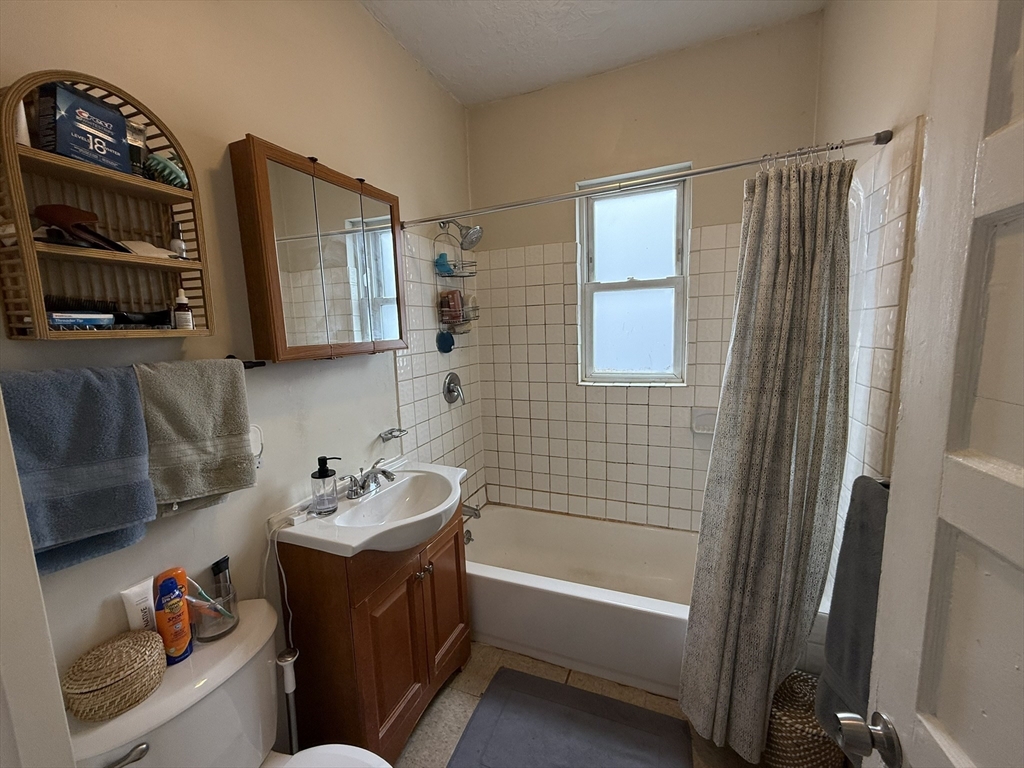 261 E Cottage Street # 3