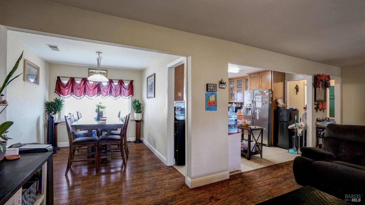 3795 Golden Gate Ave