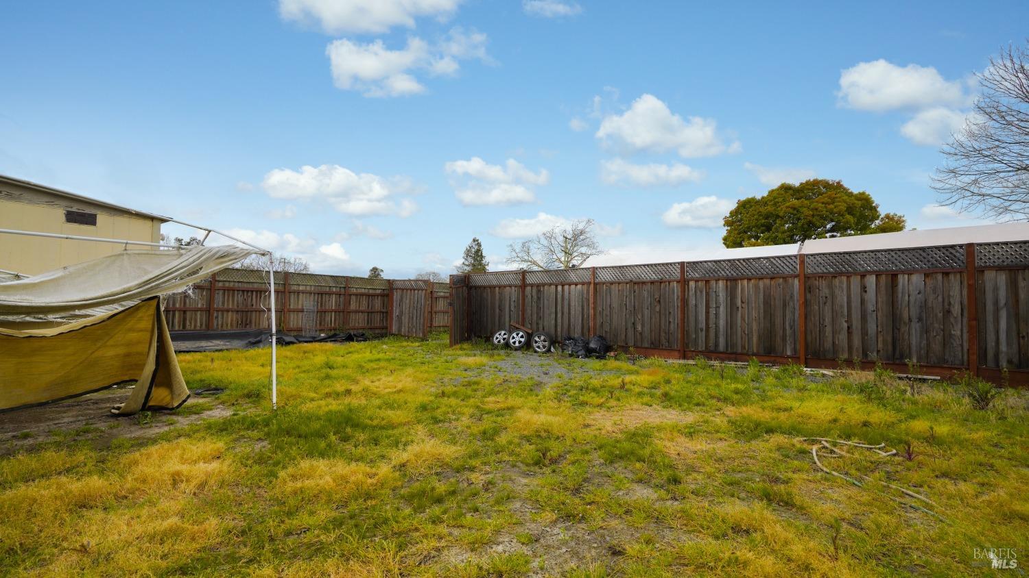 3795 Golden Gate Ave