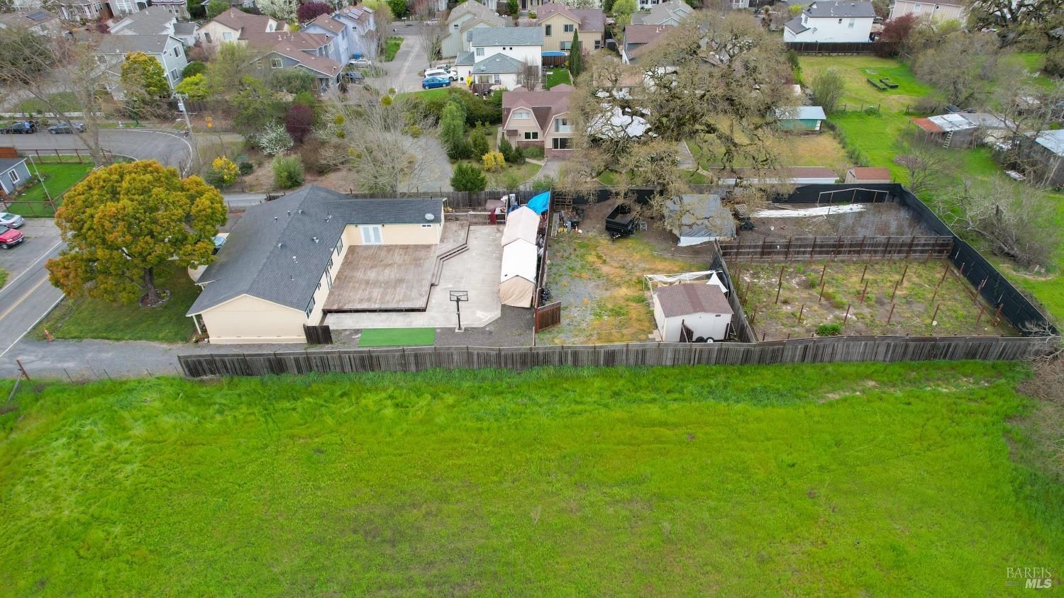 3795 Golden Gate Ave