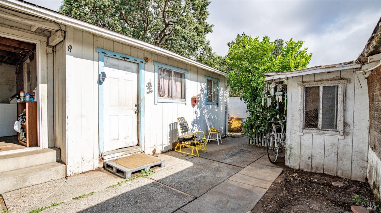 4390 Sebastopol Rd