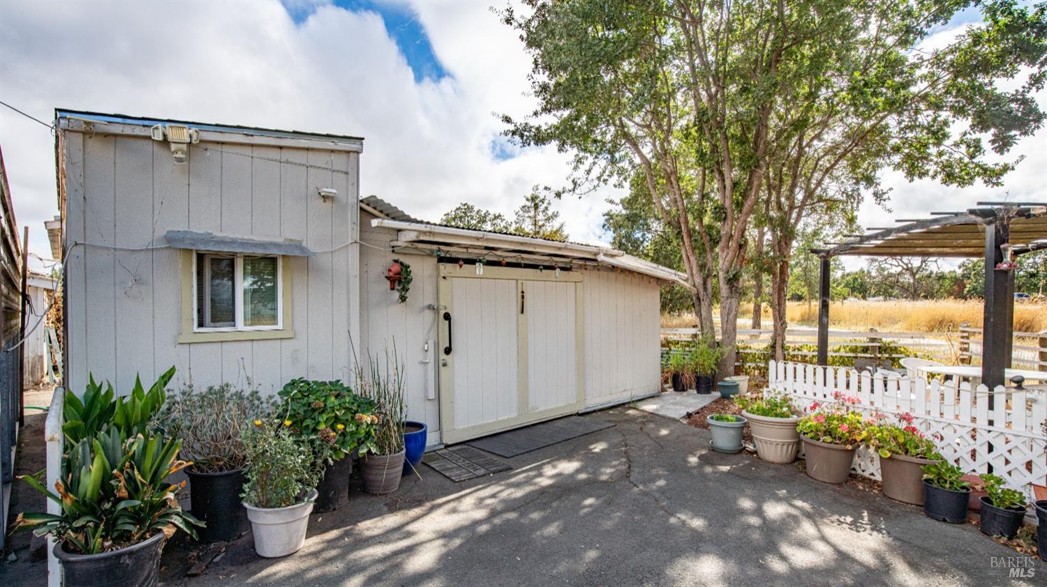 4390 Sebastopol Rd
