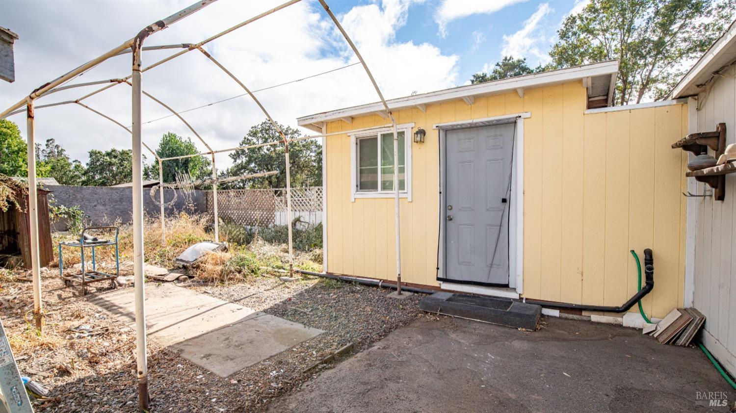 4390 Sebastopol Rd