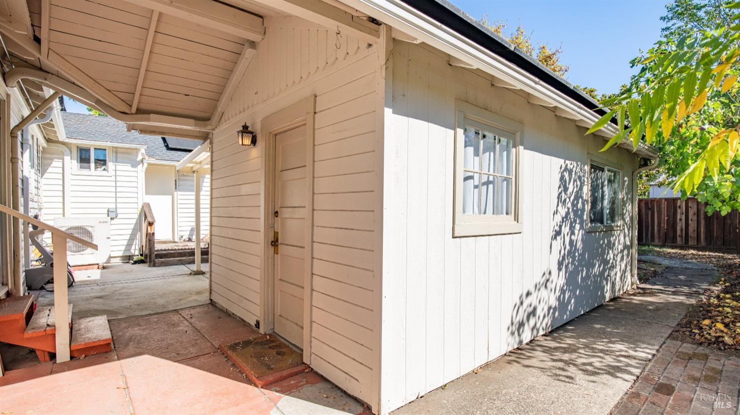 1816 Arbor Ave