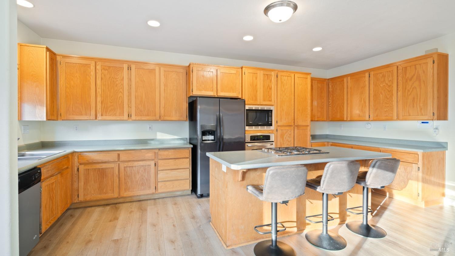 1351 Peterson Ln