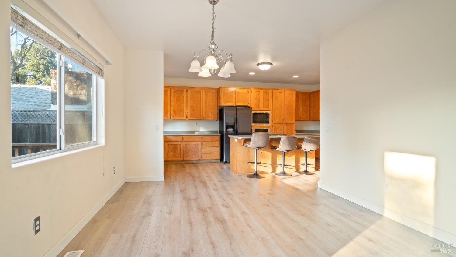 1351 Peterson Ln