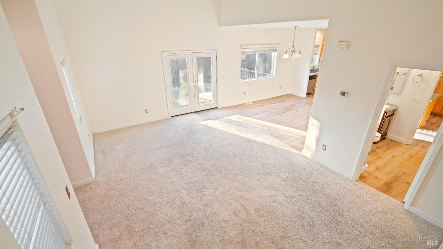 1351 Peterson Ln