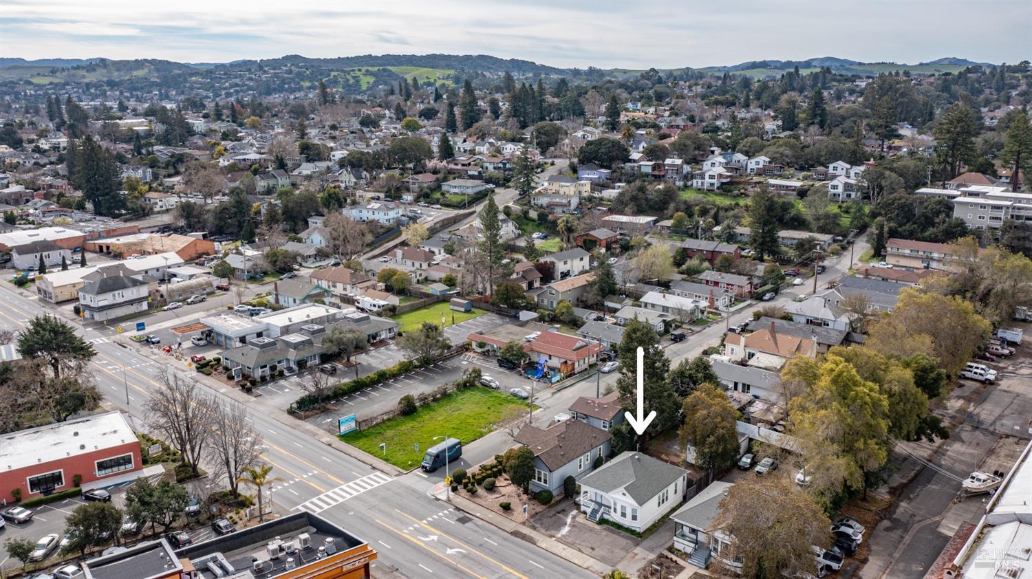 805 Petaluma Blvd N