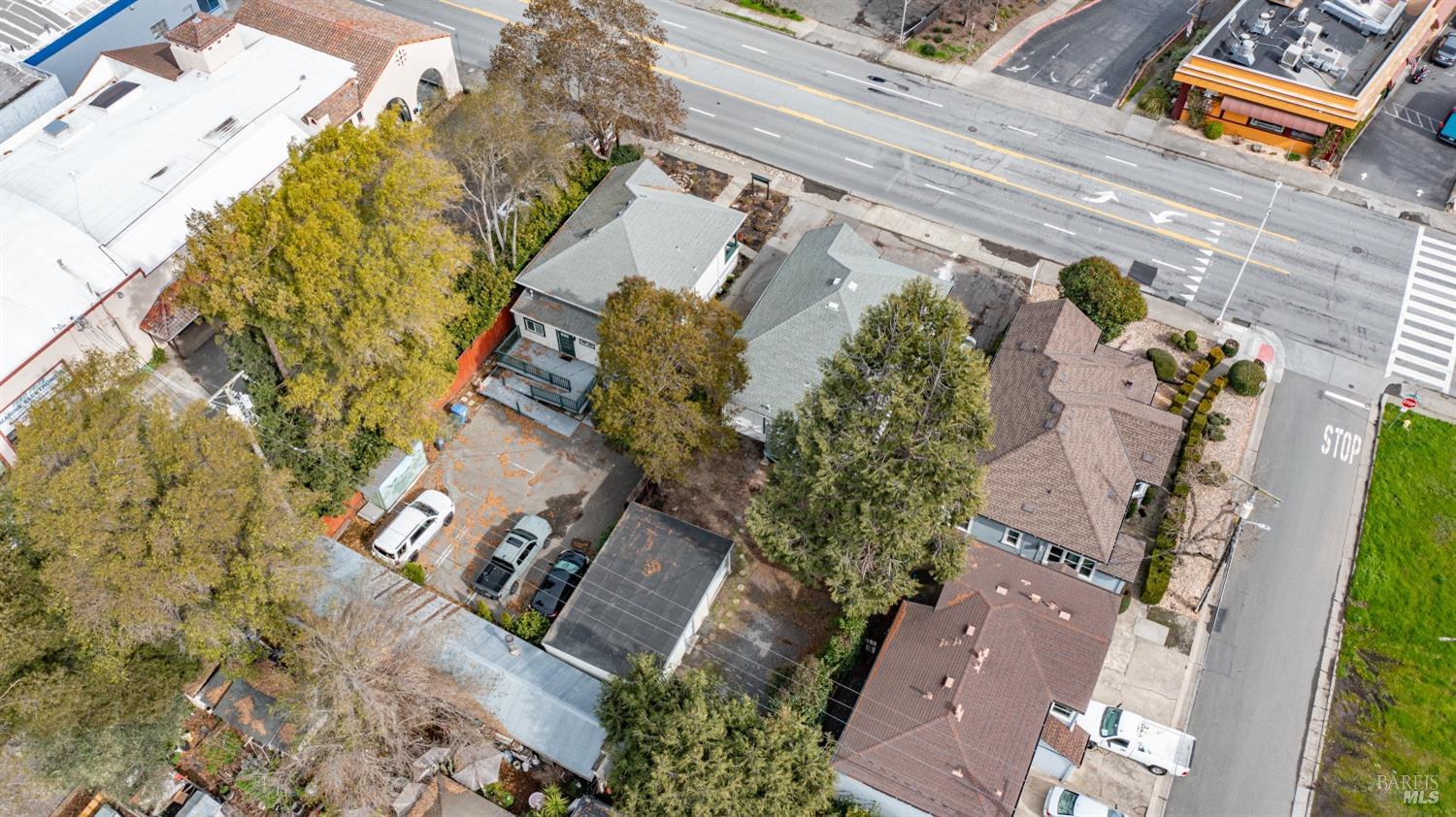 805 Petaluma Blvd N