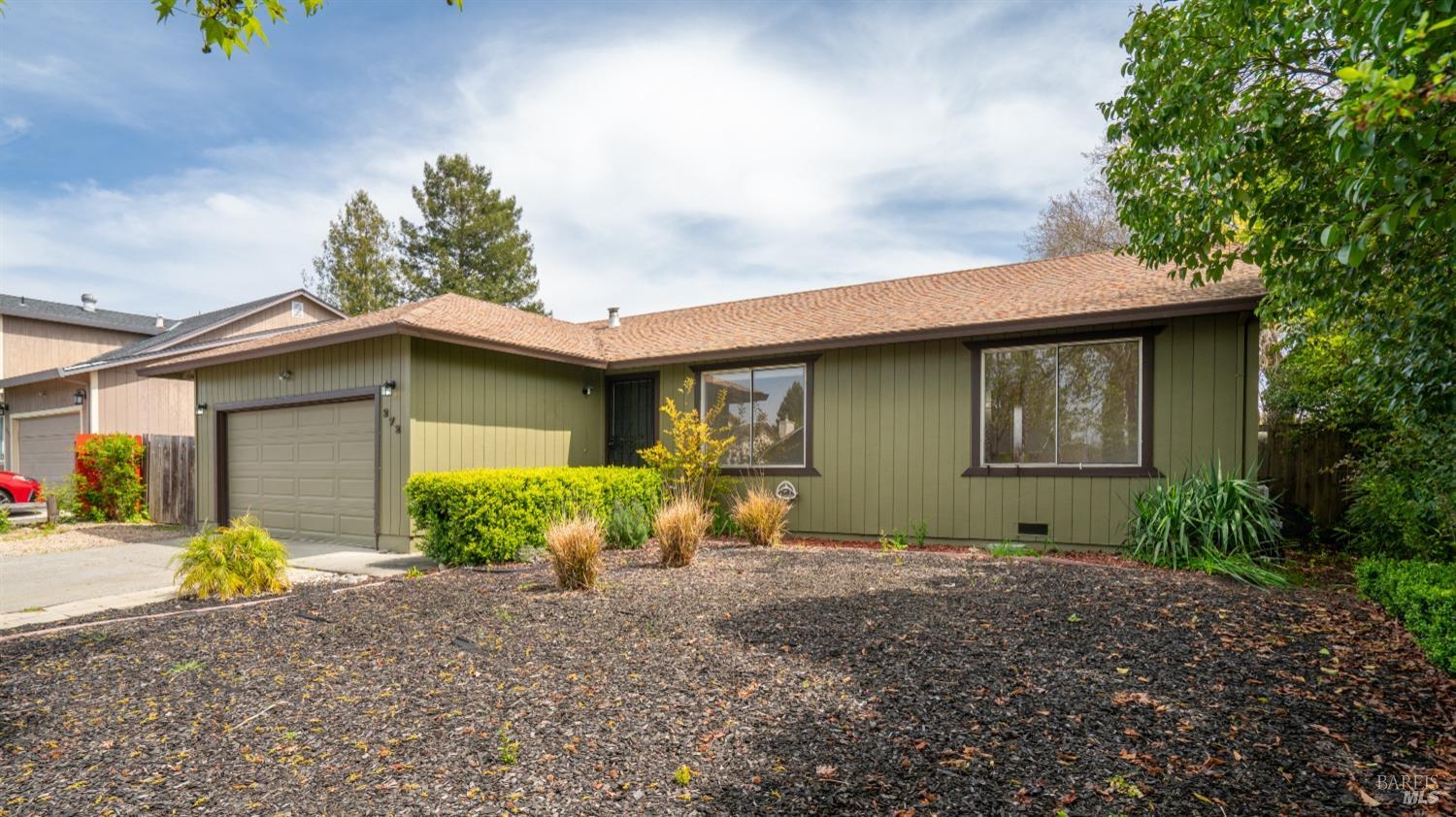 272 Carina Dr