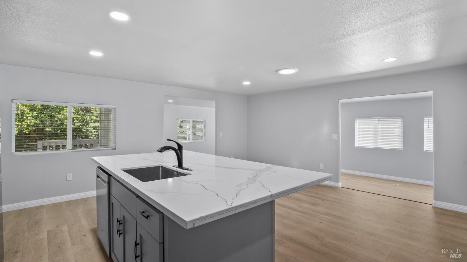 110 Ensenada Dr