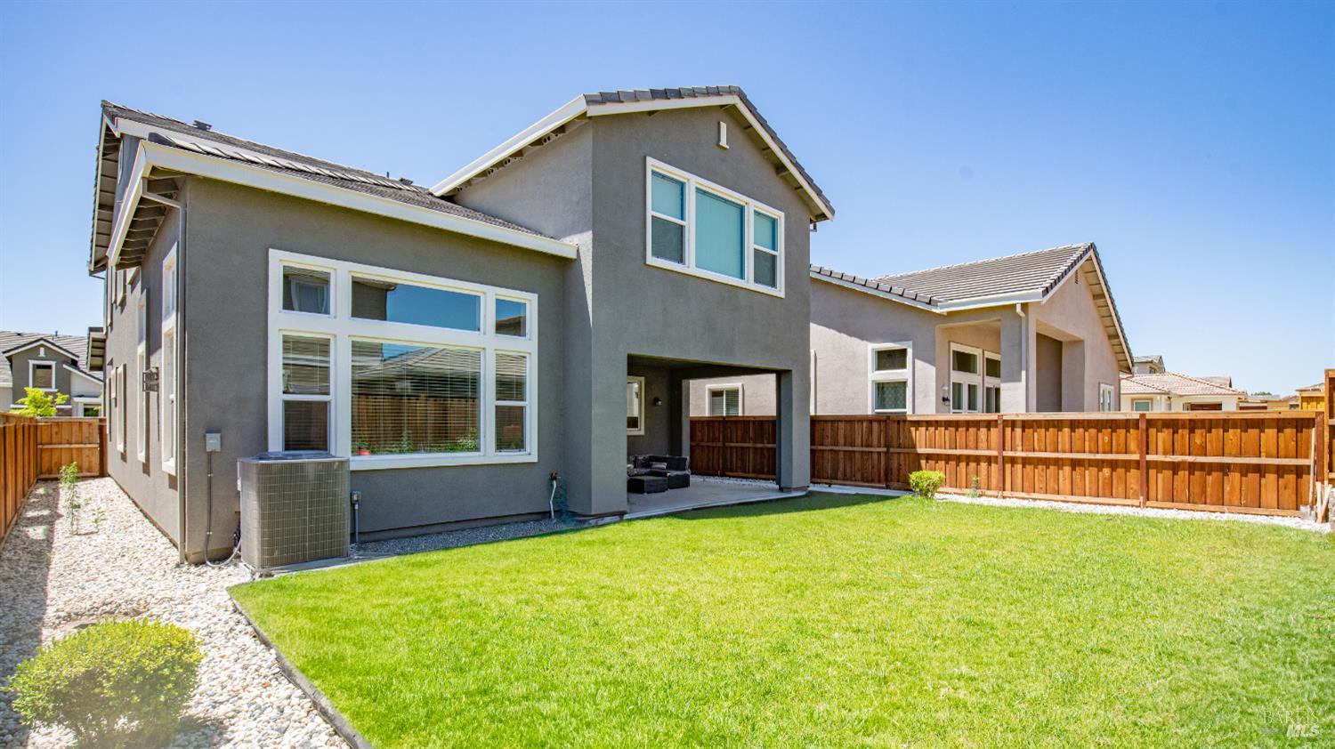 1564 Nightfall Ln