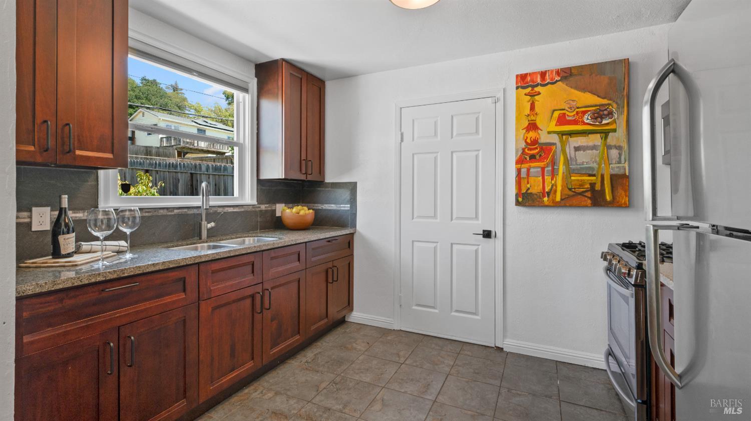 46 Hermosa Ave