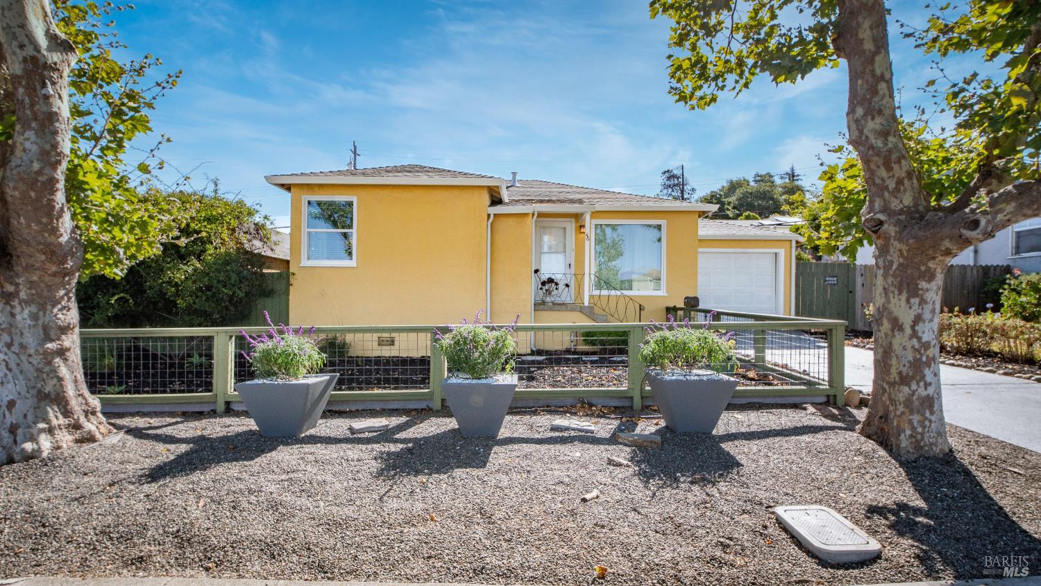 46 Hermosa Ave