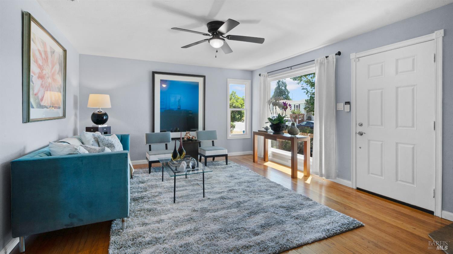 46 Hermosa Ave