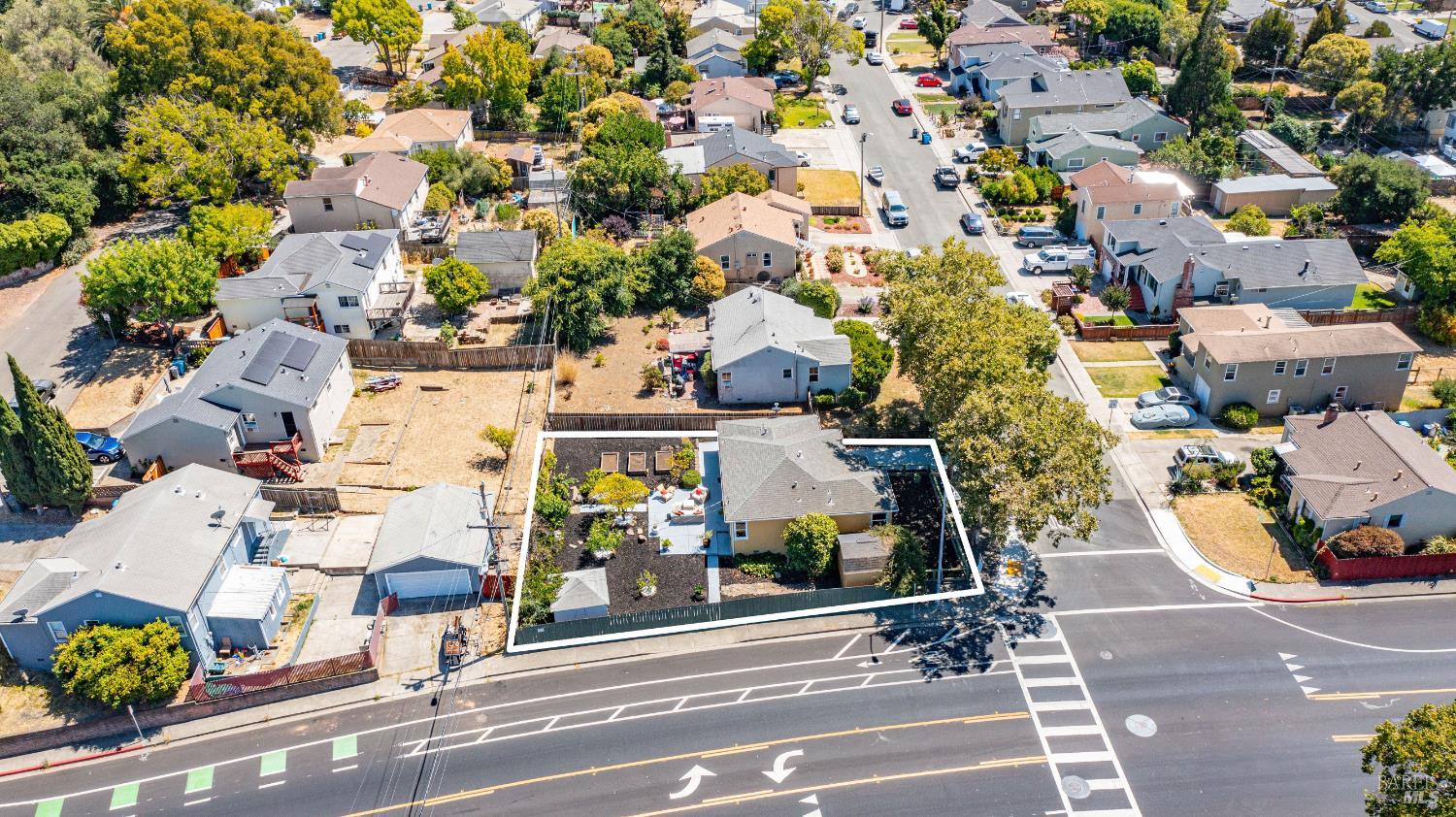 46 Hermosa Ave