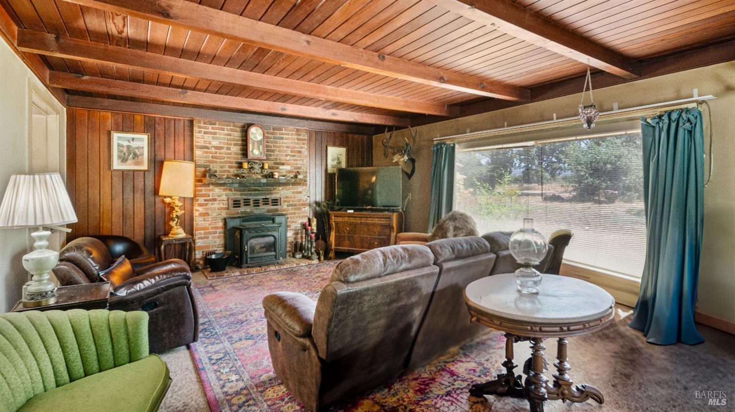 1410 Sanders Rd