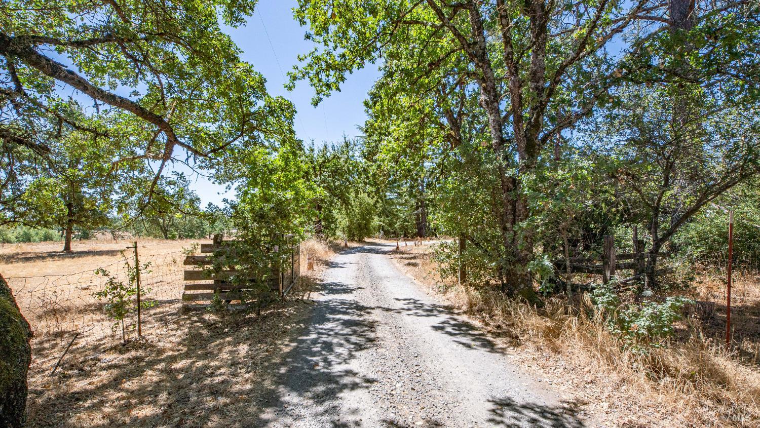 1410 Sanders Rd