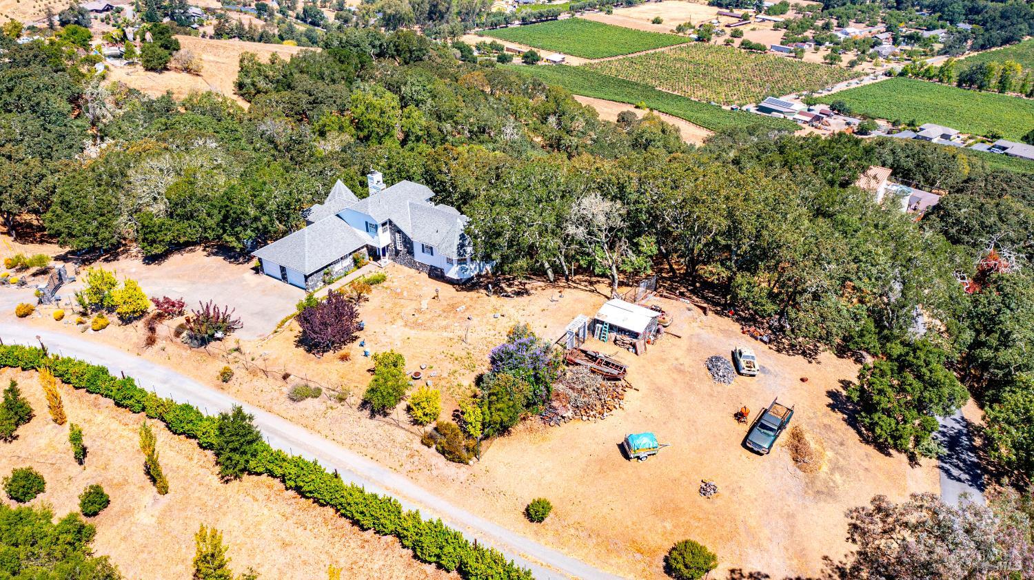 1477 Lawndale Rd