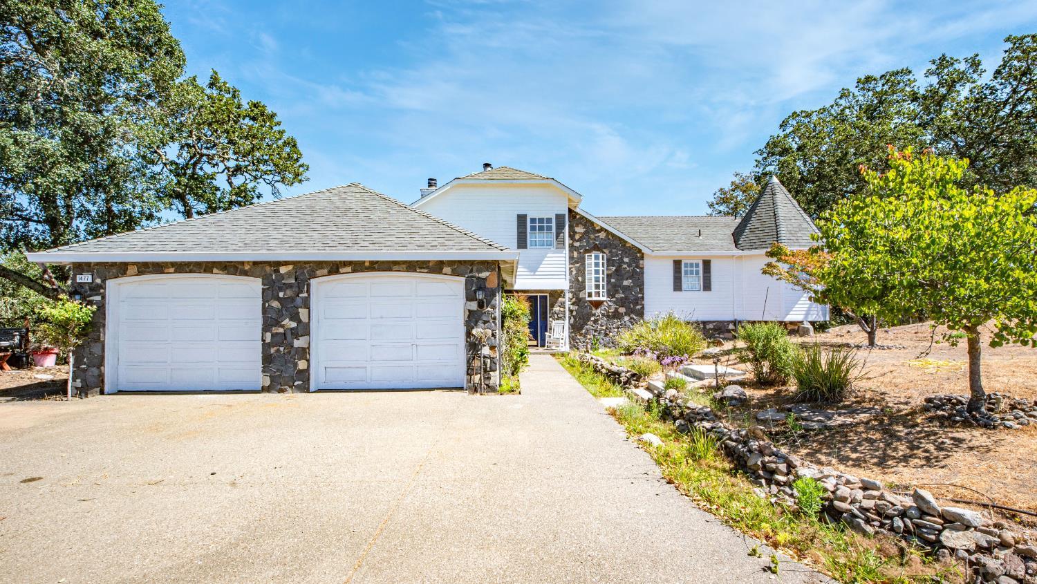 1477 Lawndale Rd