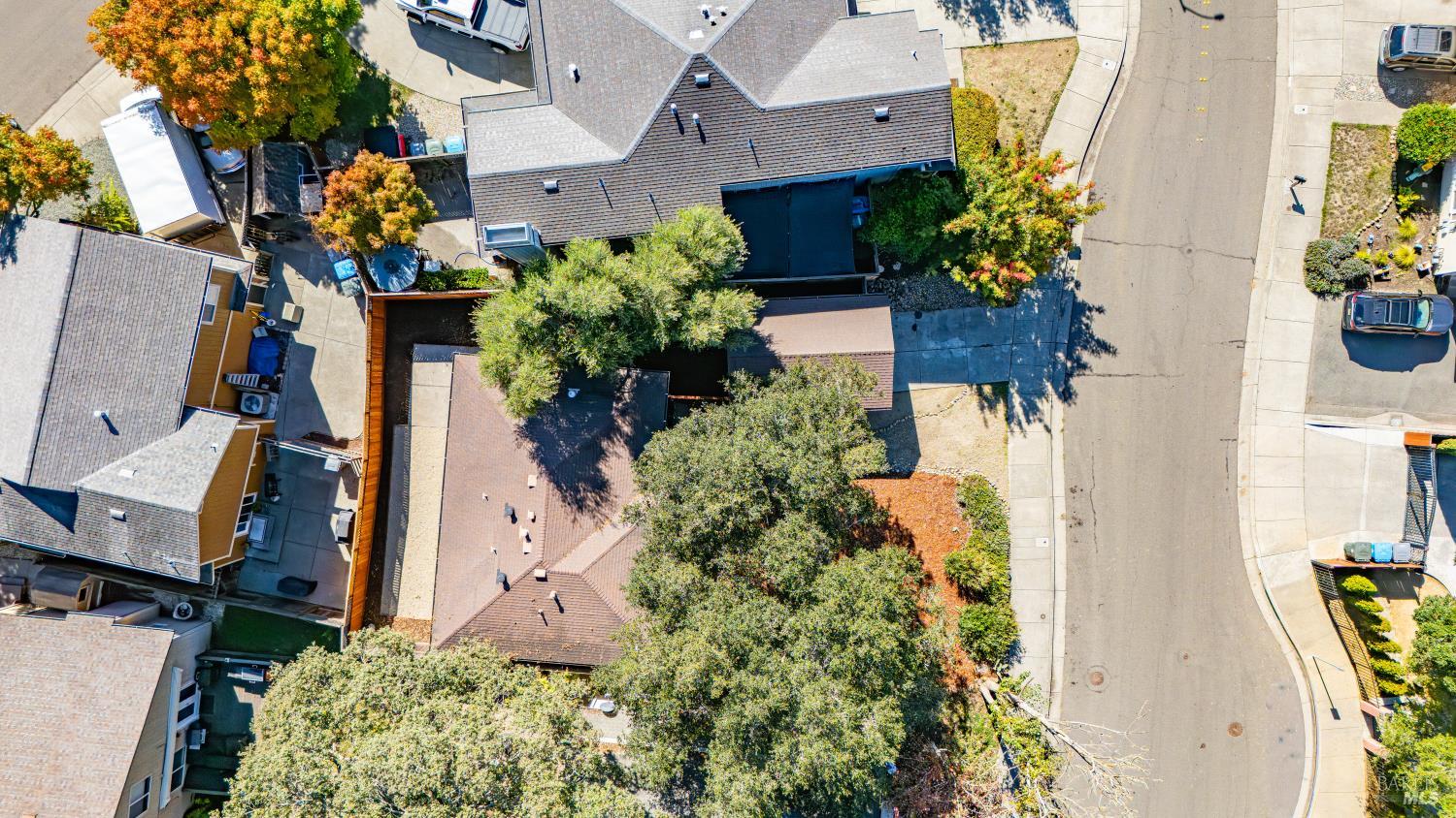 1380 Velma Ave