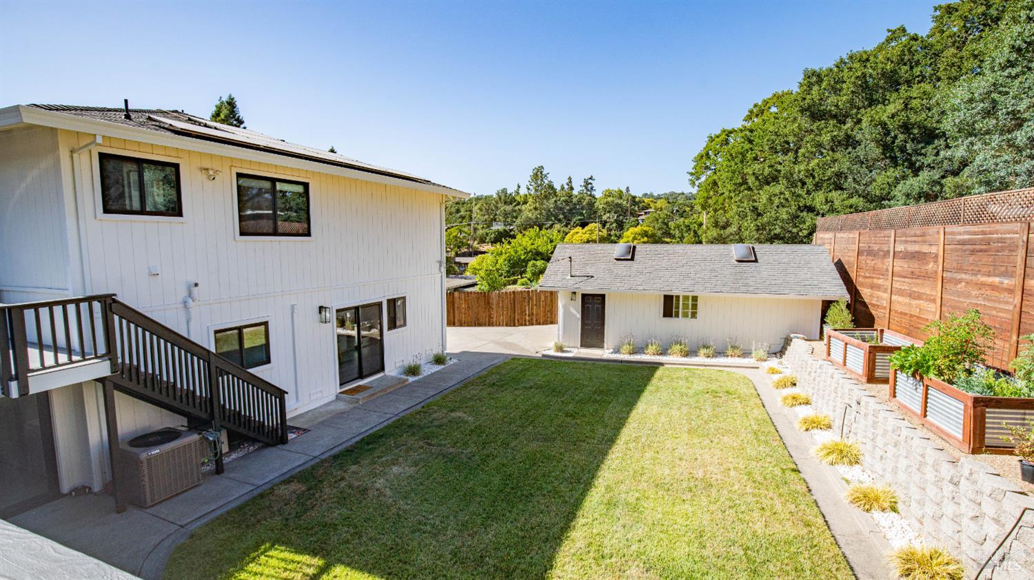 1081 Tamarisk Drive Unit: #A